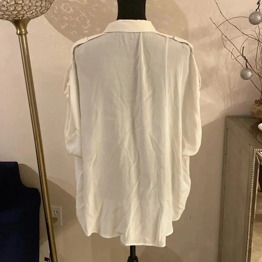 Diane von Furstenberg blouse size medium - Picture 5 of 8